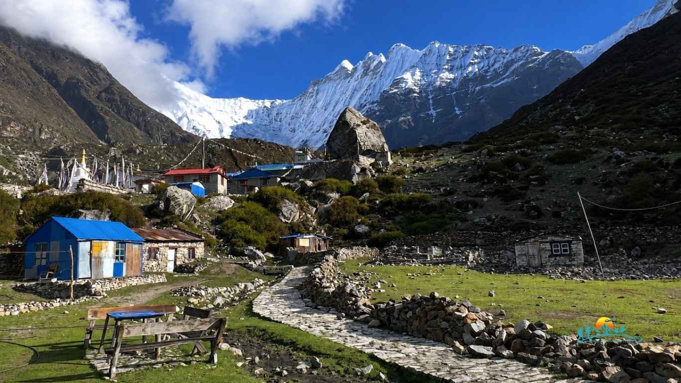 Kyanjin Gompa