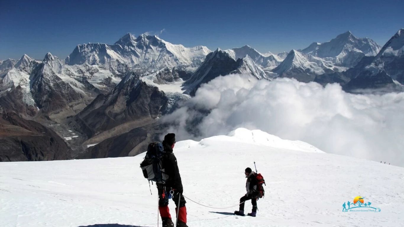 Amphu Lapcha Pass Trek