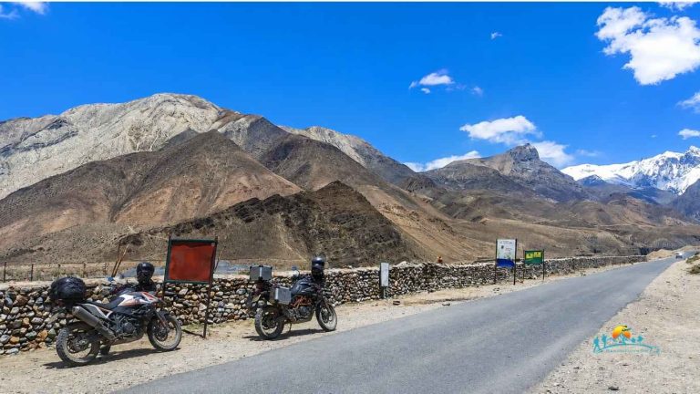 Lower Mustang Motorbike Tour