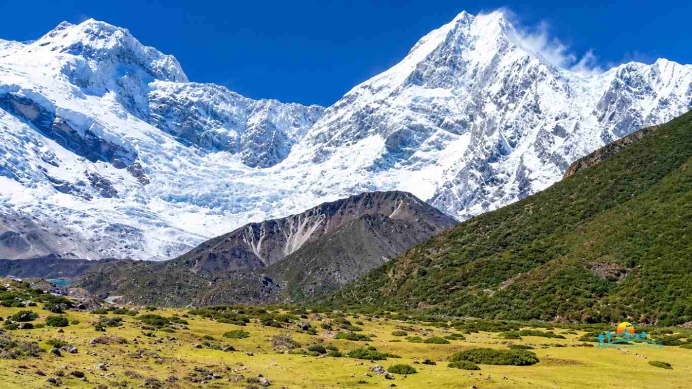 Best Time for Manaslu Circuit Trek